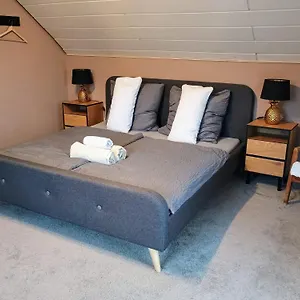  Apartment Sleep&chill - Idyllisches Mit Main-blick